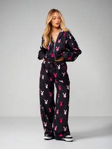 Missguided x Playboy Bunny Print Zip Up Hoodie With Drawstring And Centre Pocket For Casual Streetwear - Black - View 5