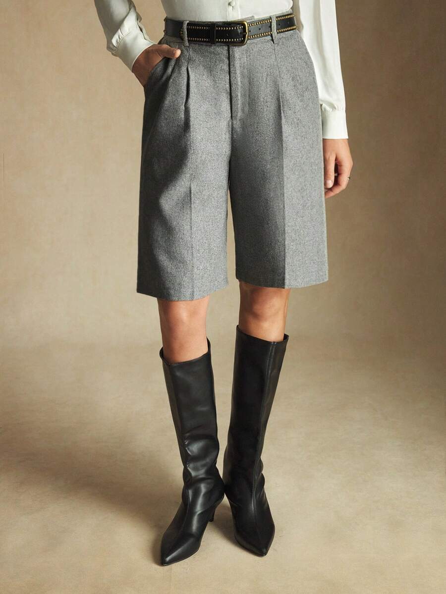 BizChic 2025秋冬新款灰色褶裥腰侧口袋百慕大短裤，复古别致优雅都市通勤休闲浪漫90年代圣诞节新年、感恩节派对海滩毕业典礼时尚百搭简约浪漫，适合婚礼宾客、主人、约会、派对、音乐会、早午餐、机场等多种场合。 - 灰色 - 查看 1