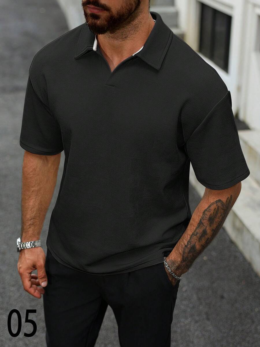 Manfinity CasualCool Manfinity 男士休閒 Polo 衫,黑色短袖,紋理布料,夏季純色通勤 Polo 衫,適合高爾夫球衫,拉鍊設計,正式款 - 黑色 - 查看 1