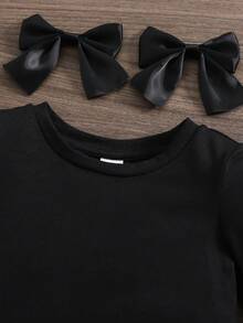 SHEIN Baby Girl Bell Sleeve Long Sleeve Top With Flared Floral Pants 2 Pieces Set Black Baby Girls Sets Baby Bell Bottom Outfit Flower Two Piece Set Toddler Girls Outfit Sets 12 Baby Clothes Girl Flounce Sleeve Toddler Girl Clothes Blackcozy Fall & Winter Styles