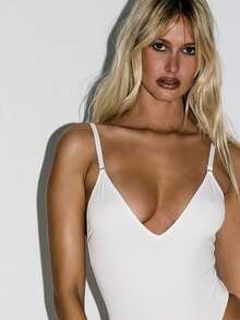 KIZN 无缝全覆盖 V 领紧身衣丁字裤背部设计可调节肩带夏季打底衣收腹塑身紧身衣适合分层穿着 - 白色 - 查看 3