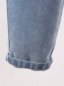 SHEIN 4-7 岁男童两件套服装，采用纹理针织圆领运动衫和仿口袋牛仔裤，休闲简约设计，适合上学、旅行、节日派对和日常穿着 - 黑色 - 查看 7