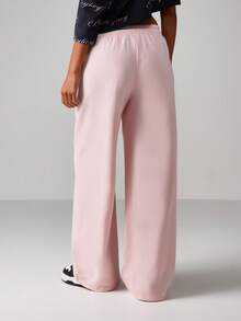 Missguided x Playboy 宽松阔腿运动裤，兔子刺绣，腰部抽绳，适合休闲家居服 - 粉色 - 查看 2