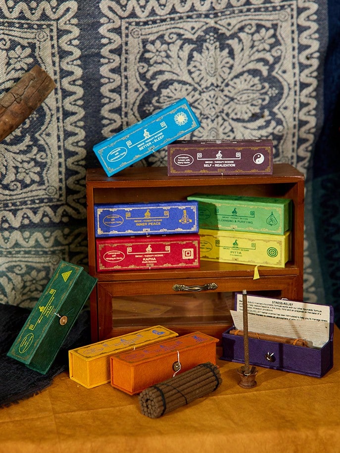 Cirelle 10支尼泊尔香薰棒套装，天然香薰，助眠舒缓压力，手工冥想用品，瑜伽室家居装饰香氛 - 彩色 - 查看 1