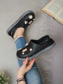 Women Flat Sandals - Black - View 4