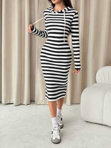 SHEIN PETITE 女式黑白罗纹紧身连帽连衣裙 - 黑與白 - 查看 3