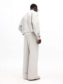 Bộ đồ nam SUMWON dáng ngắn gồm áo sơ mi dài tay có cổ và quần ống rộng xếp ly, thích hợp cho mùa xuân hè. - Xám - Xem 2