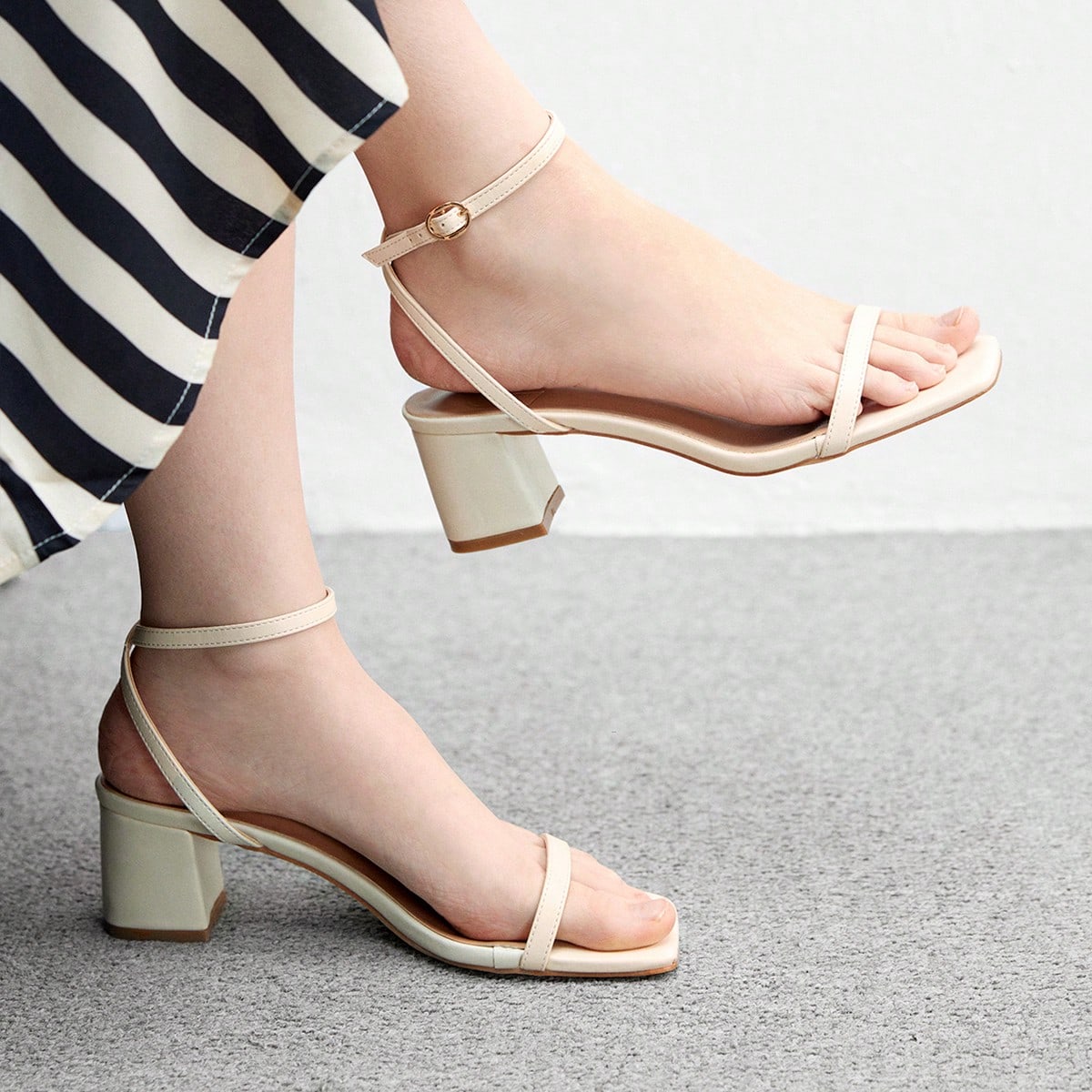 Sandalias de tacón grueso con correa de tobillo y tirantes delgados, cómodas, de moda para mujer, adecuadas para ir al trabajo, citas, fiestas, vaca