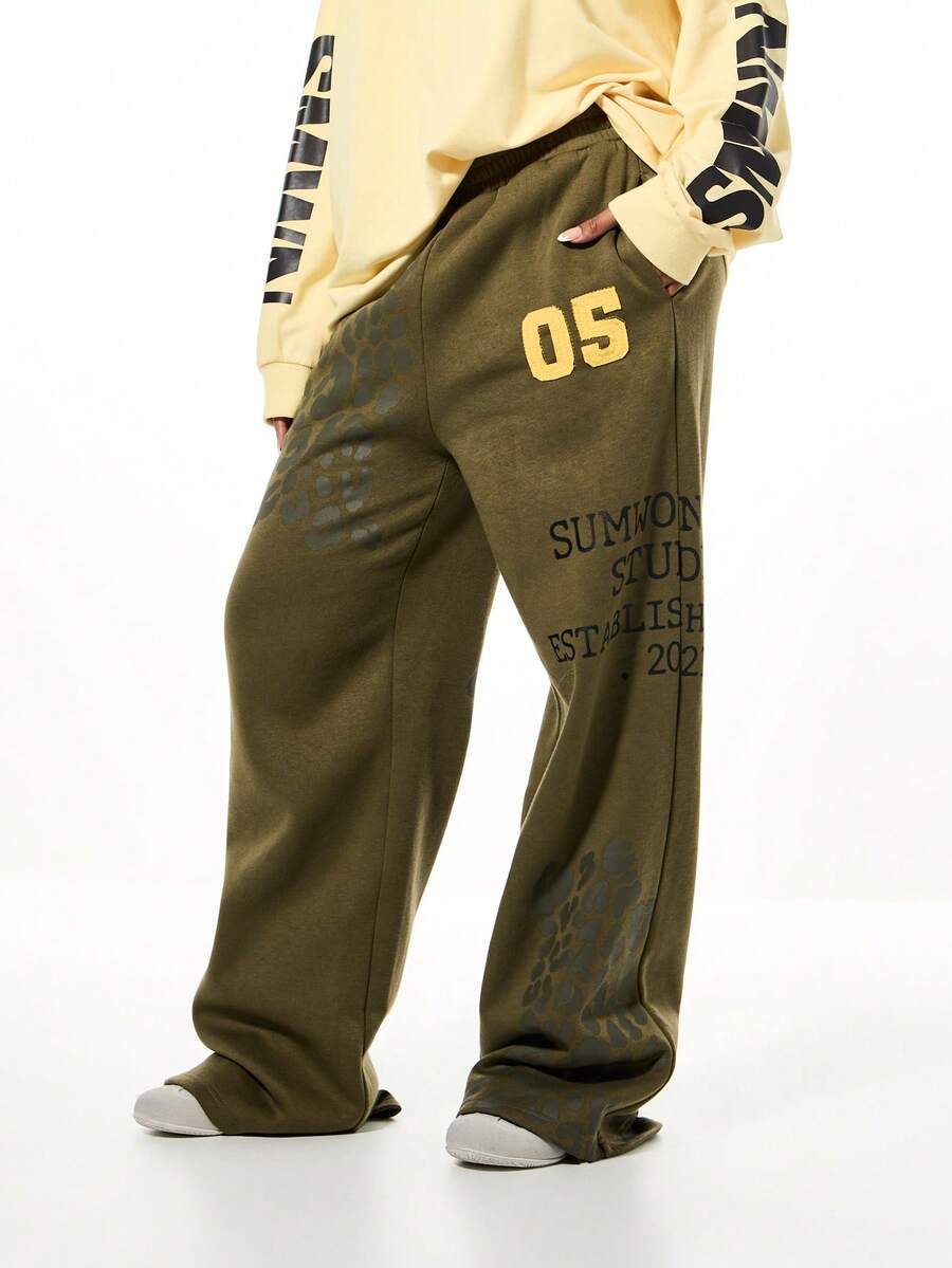 SUMWON WOMEN Quần thể thao Varsity in họa tiết động vật cỡ lớn có chữ số 05 và thương hiệu - xanh quân đội - Xem 1