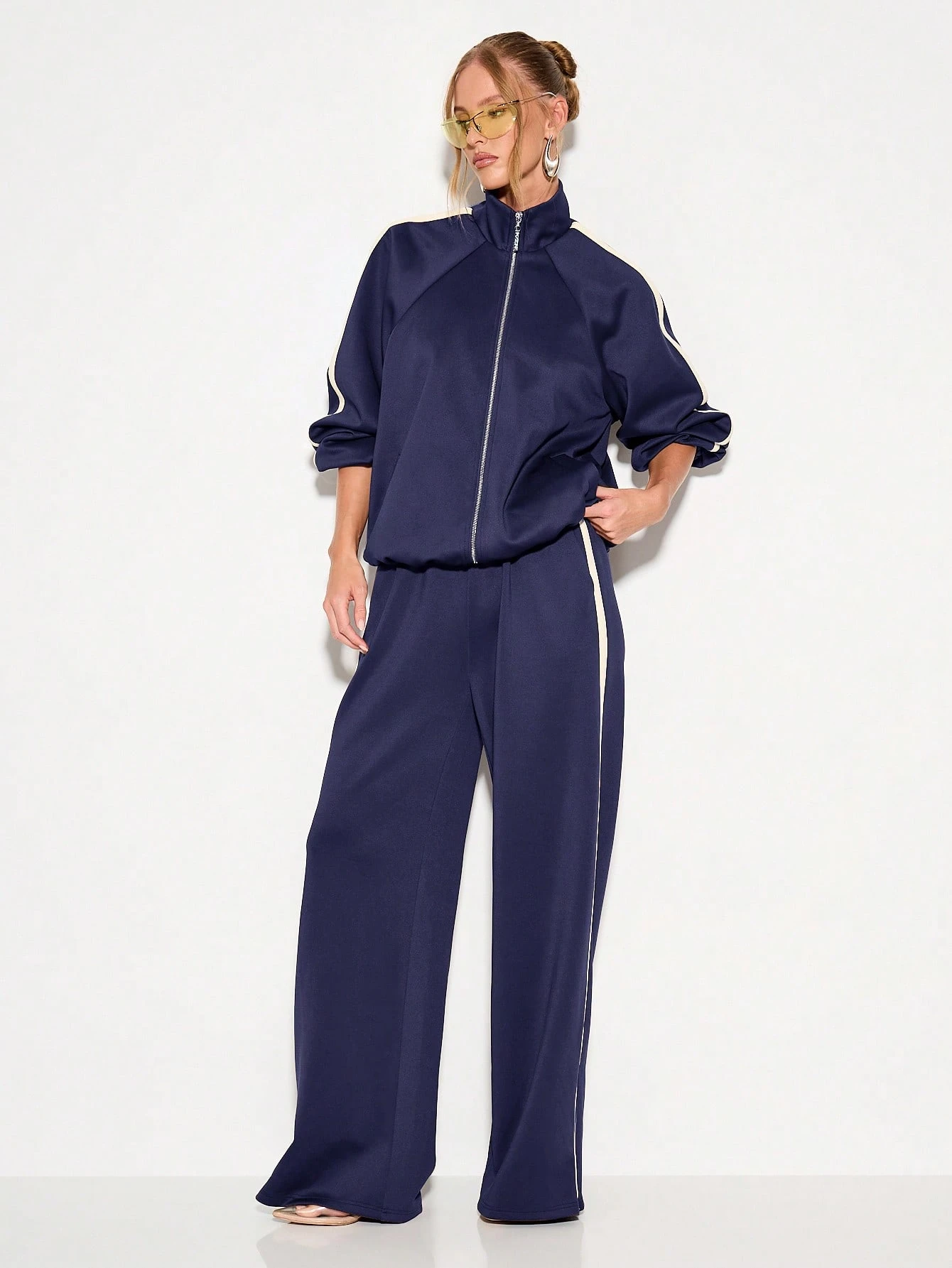 KIZN Spodnie dresowe z szerokimi nogawkami i bocznymi paskami