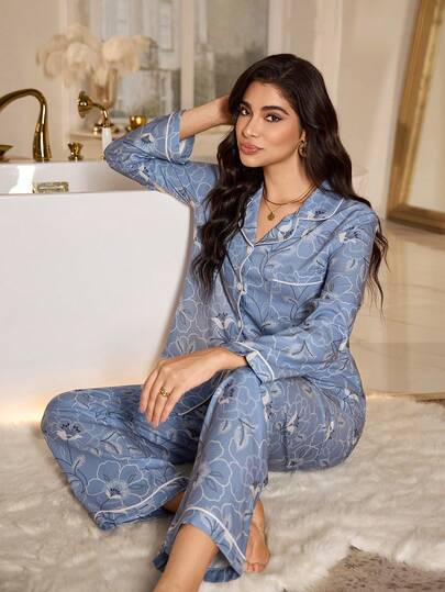 Women's Spring/Autumn Bubble Wrinkle Floral Print Lapel Collar Long Sleeve Top And Loose Pants Pajama Set Women Lounge Sets Night Suits For Women Western Pajama Set Button Up Pajamas Women Blue Pajama Set Women, Fall & Winter Clothes Matching Lounge Sets Women Sleep Wear Women 2 Piece Set Light Blue Pj Set