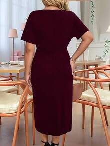 EMERY ROSE Đầm midi xếp ly tay ngắn cổ chữ V thanh lịch cỡ lớn cho nữ - Màu Đỏ Sâu - Xem 2