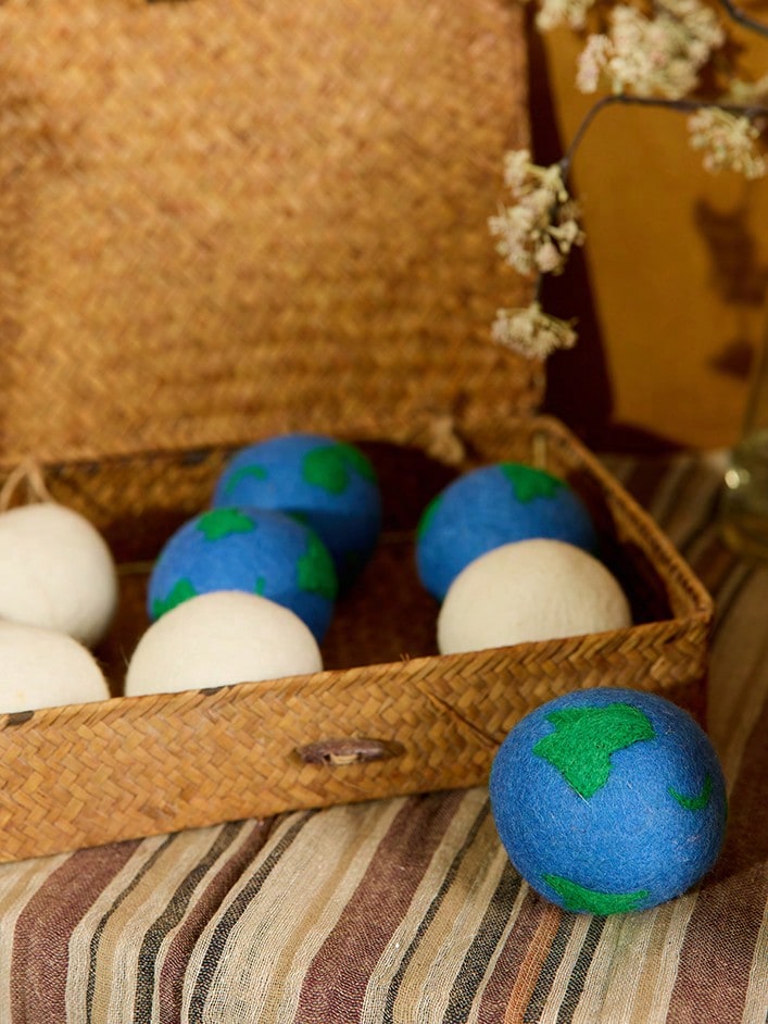 Cirelle 新西兰烘干球，4 件装可重复使用衣物柔顺剂替代品，天然静电减少和衣物柔顺剂，适用于洗衣机烘干机，干衣球