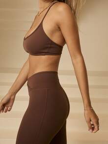 Aralina Freizeitkleidung, Neckholder Crop-Top und Leggings mit überkreuztem Bund, zweiteiliges Set für aktives Fitnessstudio-Workout