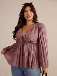 Elaquor Große Größen Damen Bluse mit bestickter Vorderseite und plissierten Laternenärmeln, Cut-Out