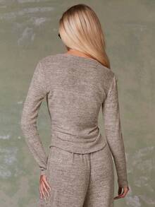 Athîral 女士休闲长袖T恤，适合日常穿着，秋季 - 彩色 - 查看 3