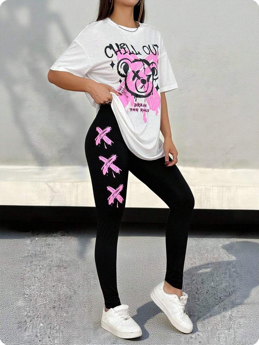 SHEIN 少女 2 件套,白色圆领泰迪熊涂鸦印花宽松 T 恤和黑色紧身裤运动装 - 黑與白 - 查看 1