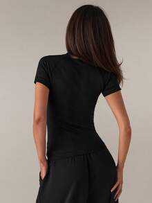 SHEIN BAE Casual Solid Color Seamless Short Sleeve Sport T-Shirt Compression Shirt Fitted Shirt Gym Women Shirts - Black - View 2