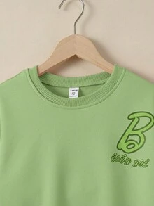 SHEIN 2件女童字母印花纯色卫衣+运动裤套装 - 綠色 - 查看 3