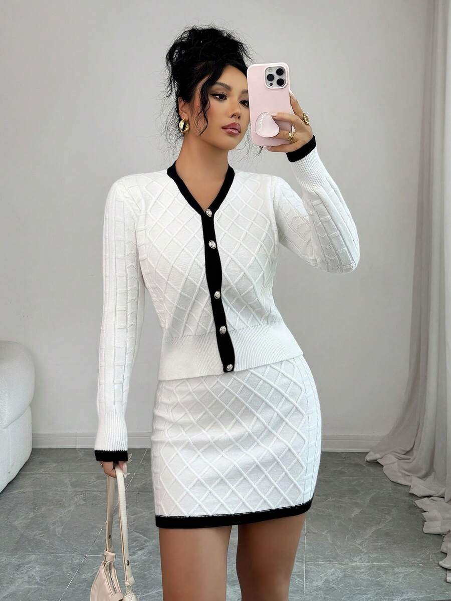 SHEIN Elenzya 2件套V领纽扣针织长袖上衣和裙子套装，秋冬 - 黑與白 - 查看 1