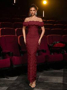 Glamrae 优雅奢华杏色刺绣手工串珠3D花卉露肩长款正式晚礼服 - 酒紅色 - 查看 4