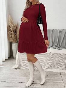 SHEIN Vestido casual de maternidad de unicolor con cuello redondo, manga larga, acanalado y volante en el bajo - Burdeos - Ver 7