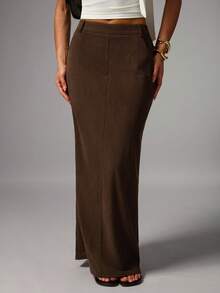 Avenya 棕色灯芯绒及地长裙，优雅时尚，正式场合，适合外出、新年、秋冬季、职场女性、简约百搭、收腰设计、办公室女性、单身派对、通勤、休闲、闺蜜聚会、校园穿着、多种场合、休闲、商务休闲、秋季、万圣节、圣诞节、外出、学术氛围、派对、生日、返校节等场合。 - 棕色 - 查看 5