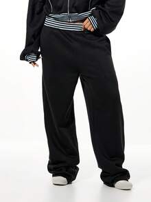 SUMWON WOMEN Oversized schwarze Jogginghose mit kontrastierendem weißen Streifendetail, Gummibund, lässigJogginghosets - Schwarz - Übersicht 4
