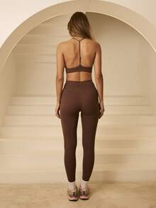 Aralina Freizeitkleidung, Neckholder Crop-Top und Leggings mit überkreuztem Bund, zweiteiliges Set für aktives Fitnessstudio-Workout