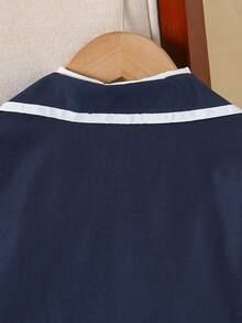 SHEIN 1 套时尚少女春秋学院风撞色领长袖 T 恤夹克 + 褶皱经典格子裙套装，适合旅行、上学、户外、刺绣设计、休闲日常穿着 - 彩色 - 查看 3