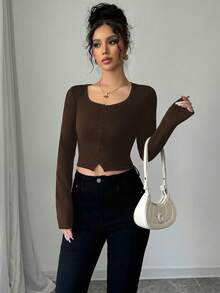 Elenzga Elegantes tailliertes T-Shirt für Frauen mit monochromen dekorativen Knöpfen vorne