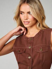 MISSGUIDED 棕色牛仔纽扣前无袖背心，配有胸袋，适合秋季分层穿着的西部风格实用外套 - 棕色 - 查看 5