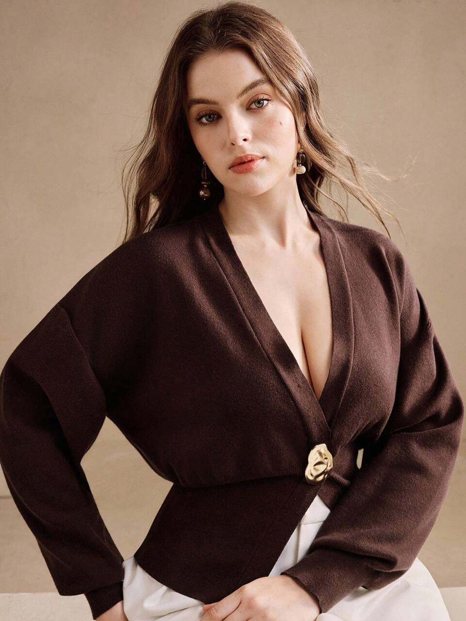 Plus Size Elegant Brown Autumn Casual Solid Color V-Neck Heavy Knit Cardigan, Asymmetric Button Women Sweater Jacket, Winter, Formal, Party, Work