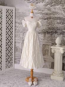 SHEIN MOD 露肩蝴蝶袖收腰长裙，激光切割纹理面料，乳白色露肩连衣裙，白色压花连衣裙，飘逸连衣裙，伴娘服，女士优雅服装，女士生日礼服 - 杏色 - 查看 3