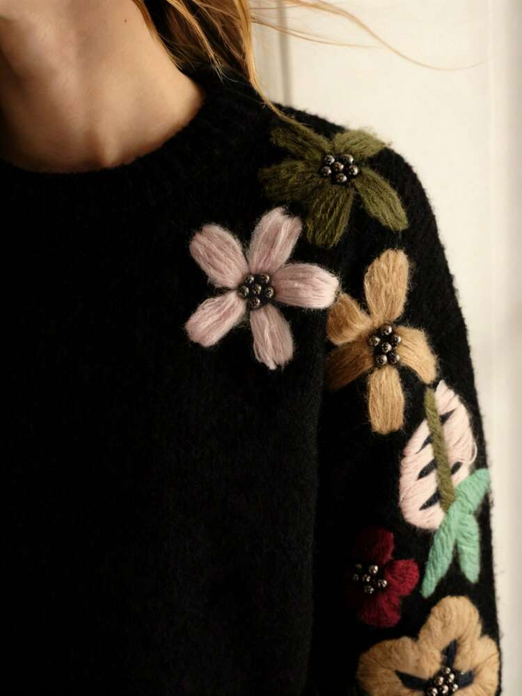 EMBROIDERED FLORAL VINTAGE LOOSE KNIT PULLOVER SWEATER