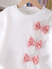 SHEIN Girls Autumn/Winter Casual White Long Sleeve Sweatshirt With Pink 3D Bow + Pink & White Contrast Color Pants Set, Sweet & Cute, Comfortable - Multicolor - View 4