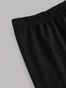 SHEIN Girlism Bộ 2 món áo nỉ cổ tròn in số 98 và quần legging thể thao thường ngày cho bé gái tuổi teen, bộ áo nỉ cổ tròn dài tay thoải mái và quần bó 2 món, phù hợp cho mùa thu/đông - Đen và trắng - Xem 5