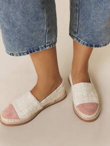 Styleloop Casual Comfortable Slip-On Women Flat Loafers - White - View 2