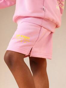 SUMWON Ensemble sweat-shirt à capuche et short rose pour filles sans cordon de serrage et imprimé texte pour un port casual au quotidien - Rose bonbon - Voir 5