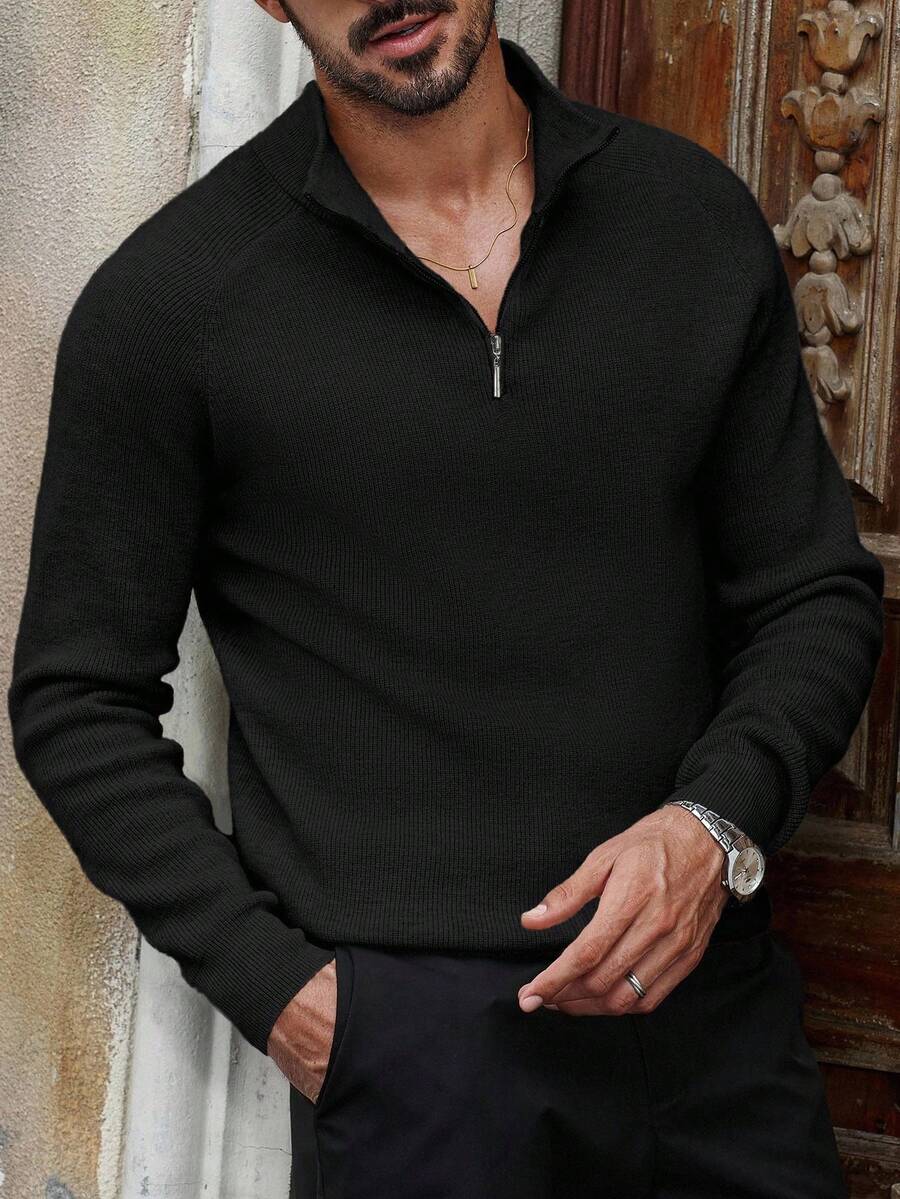 Manfinity Mode 这款男士黑色针织衫款式多样，长袖设计，配有时尚的拉链领，适合冬季穿着。 - 黑色 - 查看 1