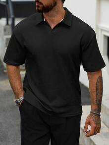 Manfinity CasualCool Manfinity 男士休閒 Polo 衫，黑色短袖，紋理布料，夏季純色通勤 Polo 衫，適合高爾夫球衫，拉鍊設計，正式款 - 黑色 - 查看 4