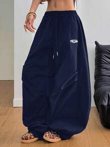 Coolane 女士和男士夏季节日情侣同款复古运动服刺绣图案格子 Corta Vento 纹理宽松降落伞弯刀裤 - 藏蓝色 - 查看 5