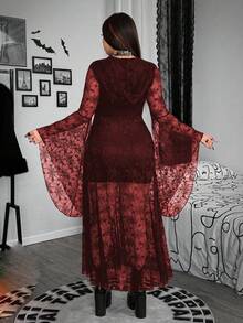 SHEIN Whyspr 加大码万圣节蜘蛛网喇叭袖连帽深色哥特式连衣裙 - 酒紅色 - 查看 2