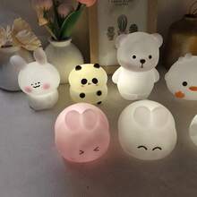 Cute Cartoon Shaped LED Night Light, Battery Powered Portable Mini Emergency Lamp, Bedroom Bedside Atmosphere Light, Perfect Gift For Friends, Family, And Students