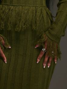 NYA SZN Đầm dệt kim tua rua, cá tính, gợi cảm, sang trọng, kín đáo, nổi bật, thích hợp cho bữa trưa, dịp đặc biệt, phong cách cô nàng sành điệu, vẻ ngoài Y2K cổ điển, mùa thu đông, phù hợp cho công sở, trang phục dành cho nữ. - màu xanh lá - Xem 4