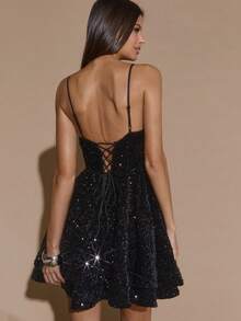 SHEIN BAE 女式渐变亮片装饰露背系带深 V 领性感闪亮迷你连衣裙，适合派对、狂欢、约会之夜、舞会、返校节、鸡尾酒会、生日、感恩节 - 黑色 - 查看 2