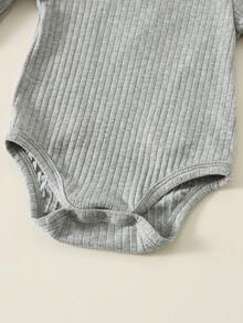 SHEIN 3 件套新生婴儿男孩/女孩幼儿厚实保暖纯色高领长袖连体衣和裤子套装，舒适、百搭、时尚、休闲，适合室内、户外、日常穿着、运动、玩耍、派对、摄影、秋冬季度假 - 彩色 - 查看 6