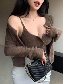DAZY Bộ 2 áo crop top và áo khoác cardigan dáng dài màu nâu thời trang thu đông cho nữ - Cà phê nâu - Xem 10
