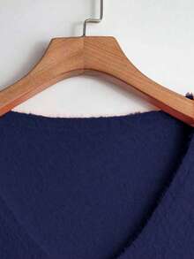 SHEIN LUNE Suéter de cuello en V de unicolor con forro térmico, talla grande, otoño/invierno - azul real - Ver 4