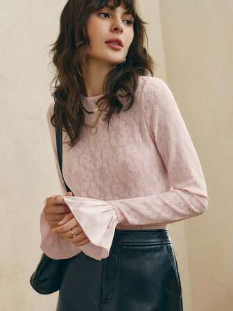 Cévolie Women's Autumn New French Round Neck Lace Splice Crepe Flare Sleeve Blouse